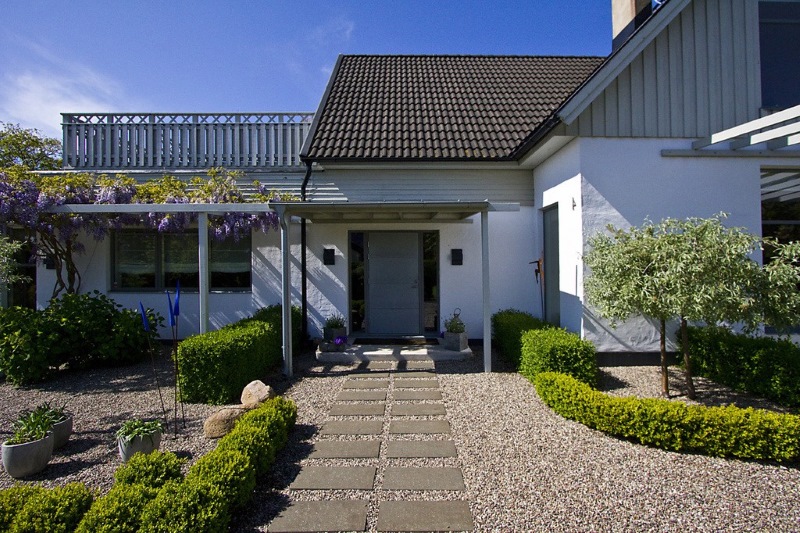 7. Stensattning Bygga Stodmur.jpg