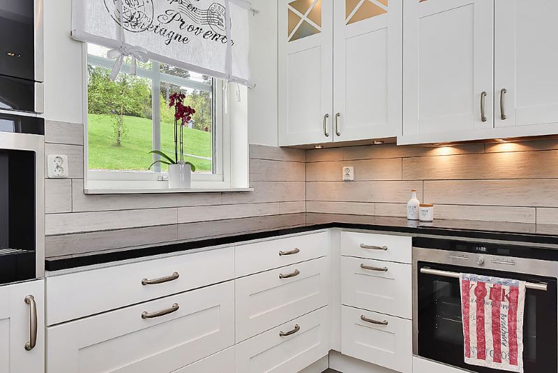 Renovering av trafonster Sigtuna Stockholm.jpg